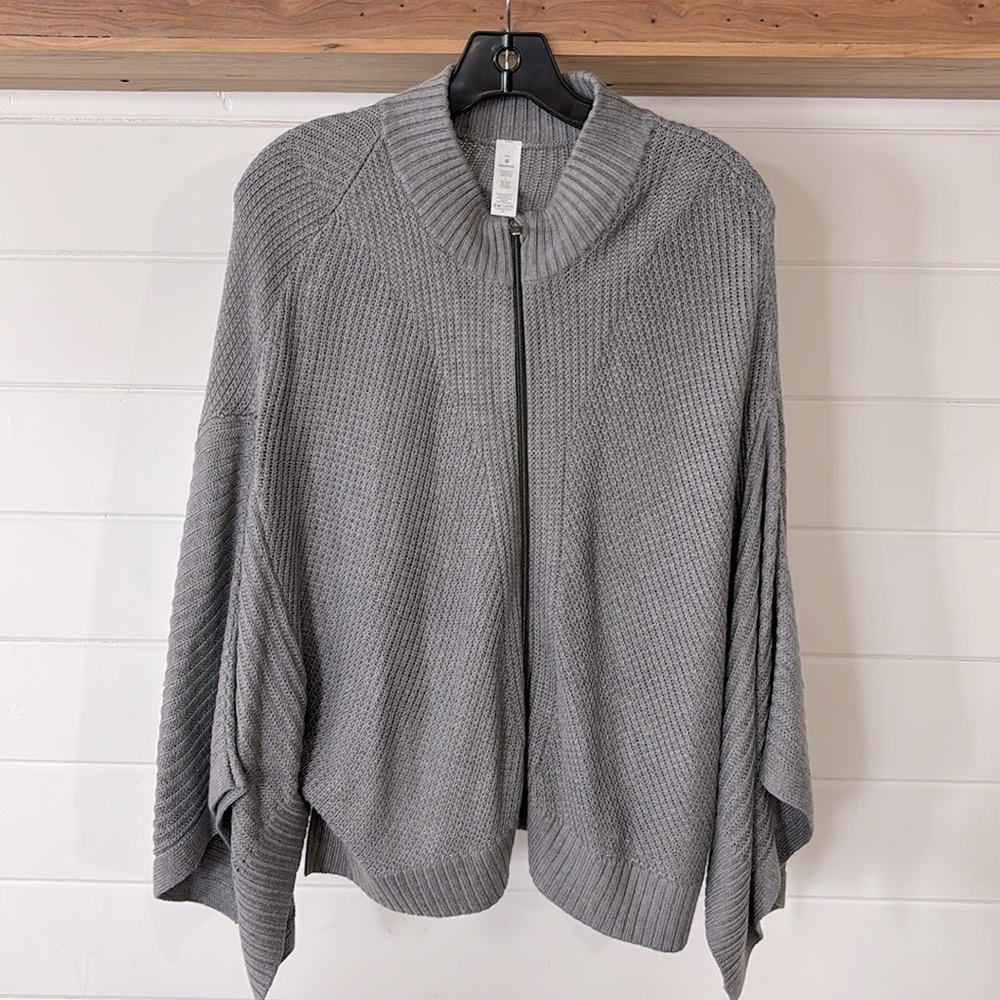 Gray, Lululemon, zip, cape, poncho, size xs/s